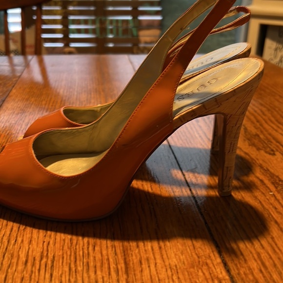 Guess Burnt Orange Peep Toe Cork Heel Slingback Heels Size 9M - Picture 2 of 4